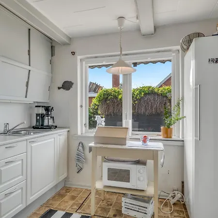 Cozy In With Wifi Glesborg