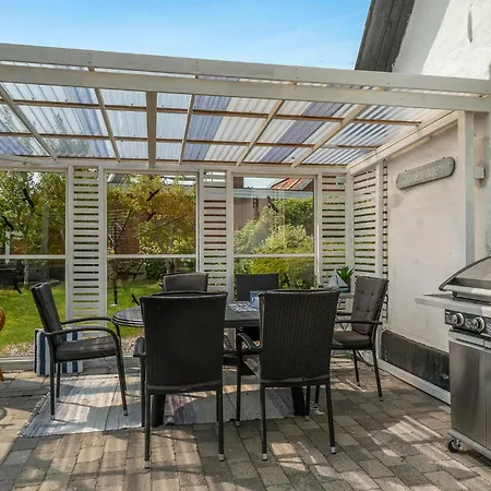 Vakantiehuis Cozy In With Wifi *